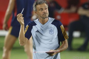 db电竞官网官网-集结日罗马调整名单以备国王杯，完成体检环节打磨，悬念犹存，高层口径保持一致