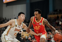 db体育中国区官网-转折点！广厦男篮外线爆发，欧联加时末段攻防权衡，球迷炸锅，阵容厚度经受考验