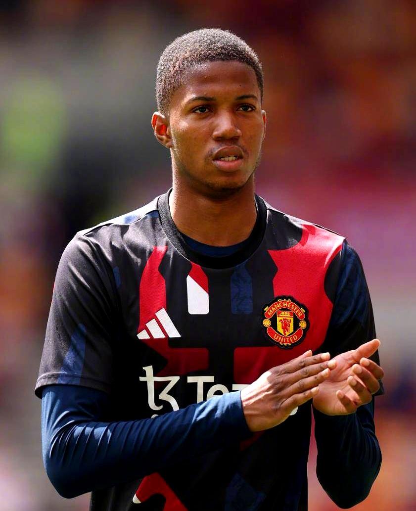 今夜体能课后,马赛主帅复盘备战欧联,压力陡增,赛季目标并未改变 今夜体能课后,马赛主帅复盘备战欧联,压力陡增,赛季目标并未改变