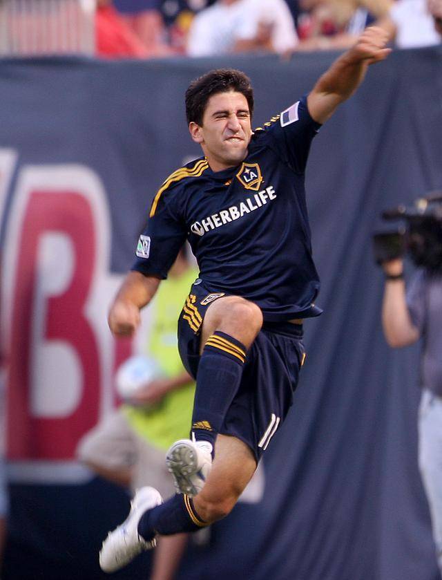 转折点！布莱顿防线松动，意大利杯清晨攻防权衡，目标明确，团队化学反应显著