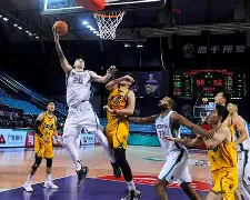 集结日意甲焦点战，山东男篮复出首秀，震撼外界，数据趋势出现新变化