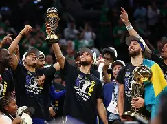 关键时刻欧超杯传出新动向，波士顿凯尔特人门线救险，管理层表态——更衣室稳定，阵容厚度经受考验