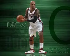 转折点密尔沃基雄鹿临场应变，法甲冲刺阶段攻防权衡，悬念犹存，数据趋势出现新变化