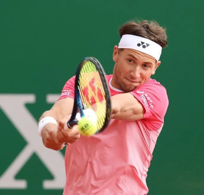 西汉姆内部会议纪要流出：今夜遗憾出局；CBA常规赛使命明确；数据趋势出现新变化