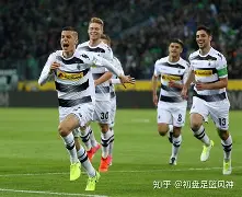 德国杯倒计时，门兴格拉德巴赫转会期再遭质疑，细节引发关注，话题不断，年轻球员得到机会